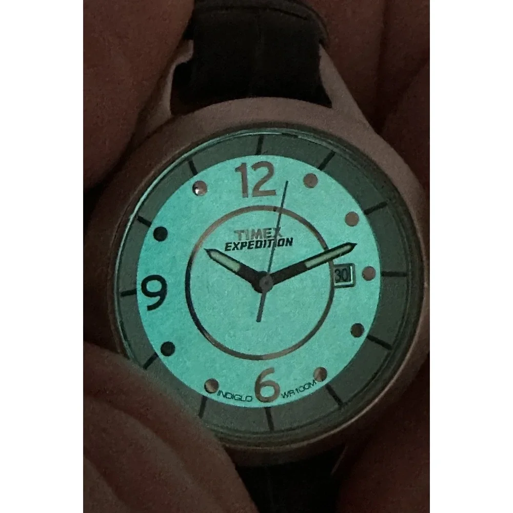 TIMEX Expedition 957-S2‎ Ladies Watch New Battery 33MM 7.5